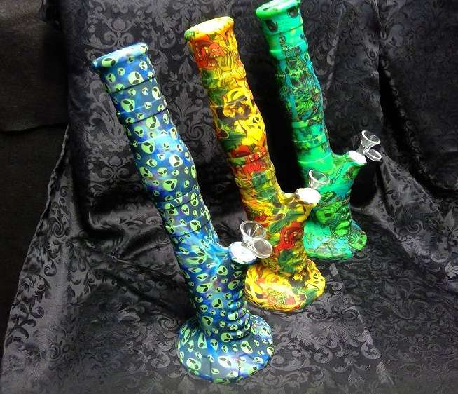 Silicone 14" 2 Piece Water Pipe